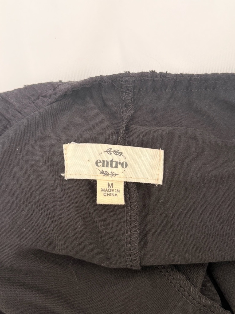 Entro Black Textured Babydoll Tank Top Ruffle Hem Boho Size Medium - Picture 2 of 4
